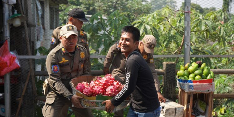 Diadukan Masyarakat, Rudy Susmanto Apresiasi Jajarannya Gercep Tertibkan Bangunan Liar