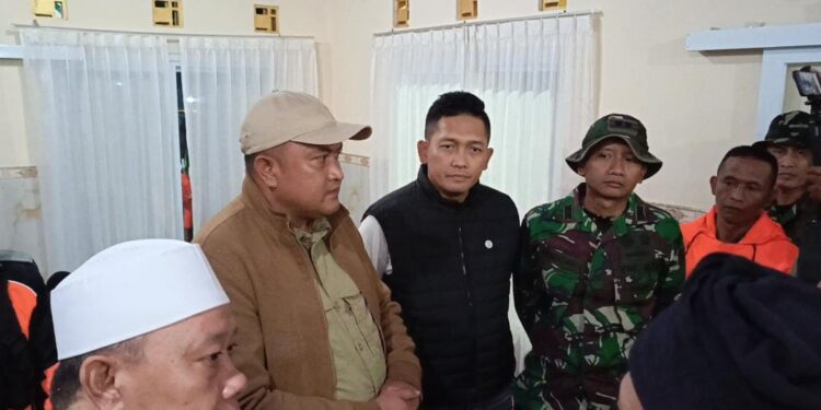 Bupati Bogor Rudy Susmanto Kunjungi Pengungsi di Cisarua, Rudy: Dapur Umum Akan Disiapkan