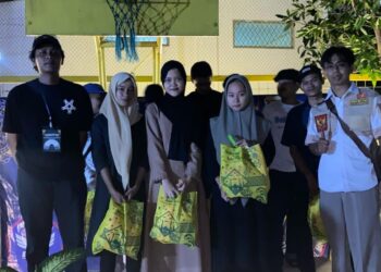 Alumni SMK 2 Amal Mulia Klapanunggal Berbagi kepada Siswa Anak Yatim
