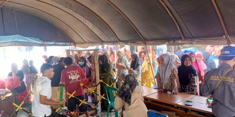 Warga Sukamakmur Padati Kegiatan Gerakan Pangan Murah Jelang Idulfitri