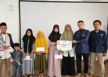 Berkah Bulan Ramadan, YBM PLN UP3 Gunung Putri Berbagi Kebahagiaan Bersama Anak Yatim, Dhuafa, dan Guru Ngaji