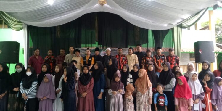 Menjelang Lebaran, Forum Pemuda Cileungsi Kidul Santuni Anak Yatim dan Piatu