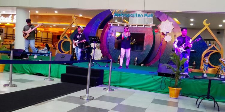 Special Performance, Liriz Band Sukses Hibur Penonton di Metropolitan Mall Cileungsi