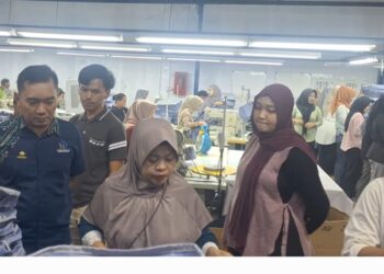 Ketua UMKM IKM Klapanunggal Kunjungi Produsen Tas di Nambo