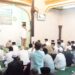Bupati Rudy Susmanto Taraweh Keliling Perdana di Masjid Al Mansyur Pabuaran
