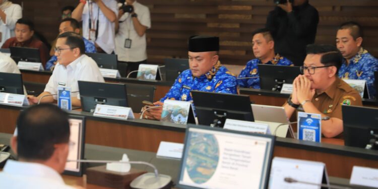 Bupati Bogor Rudy Susmanto dan Gubernur Jabar Dedi Mulyadi Hadiri Rapat Koordinasi di Kemen PU Bahas Pengendalian Banjir