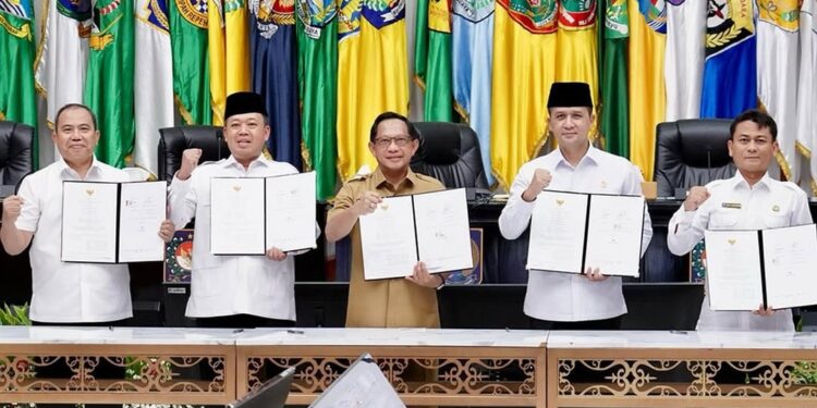 Perkuat Sinergi Tata Kelola Pertanahan dan Tata Ruang, Kementerian ATR/BPN Teken Nota Kesepahaman dengan 4 K/L