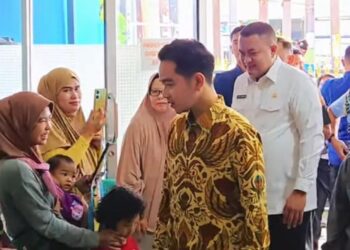 Bupati Bogor Rudy Susmanto Dampingi Wakil Presiden RI Gibran Rakabuming Raka Kunjungi Puskesmas Cibinong