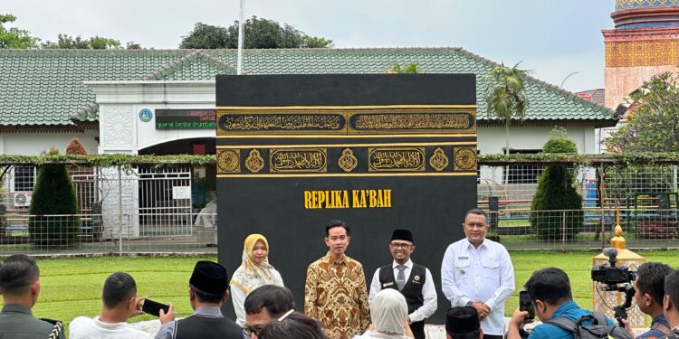 Bupati Bogor Sambut Hangat Wapres RI Gibran Kunjungi Sekolah Al-Madinah