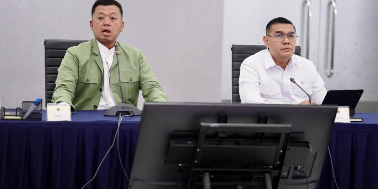 Menteri ATR/Kepala BPN Instruksikan Satker di Daerah untuk Lakukan Peninjauan Sekitar DAS sebagai Langkah Preventif Banjir