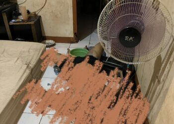 Tercium Bau Busuk, Warga Cibinong Temukan Mayat Pria Dalam Kontrakan