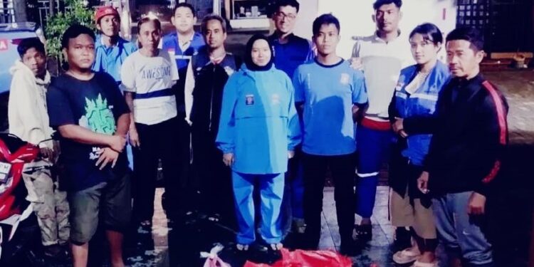 Dinsos Tangerang Salurkan 2.150 Nasi Bungkus untuk Warga Terdampak Banjir