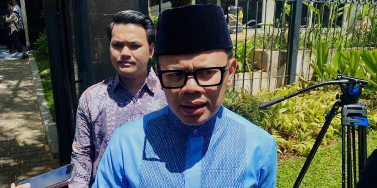 Wamendagri Bima Arya: Daerah Dilarang Angkat Tenaga Honorer Baru, Harus Ikuti Skema Pusat