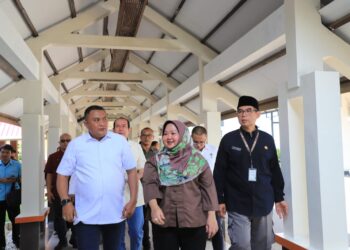 Hari Pertama Kerja Usai Libur Lebaran, Bupati Rudy Sidak Layanan Publik