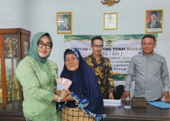 Pascalebaran, 40 KPM Desa Mekarsari Terima BLT