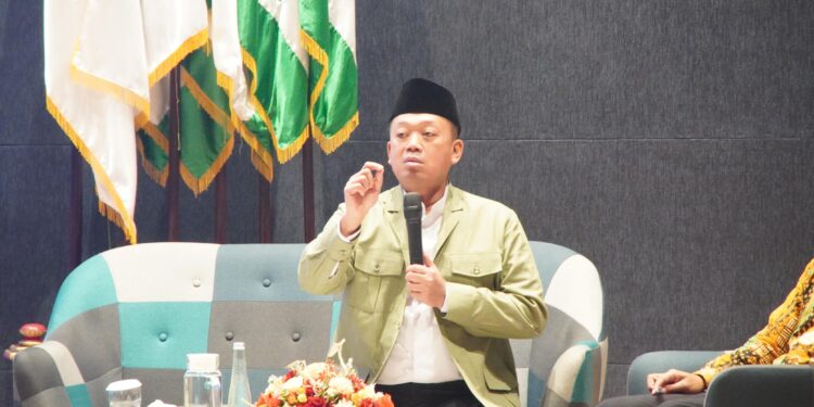 Di Hadapan Mahasiswa UNUSA, Menteri Nusron Nyatakan Kebijakan Plasma Ada untuk Pemerataan Ekonomi
