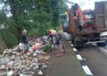 Gerak Cepat, Pemkab Bogor Bersihkan Sampah Liar di Sukaraja
