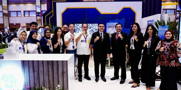 Wamen Ossy Tinjau Booth Kementerian ATR/BPN di ICI 2025, Perkenalkan Peran Strategis dalam Infrastruktur