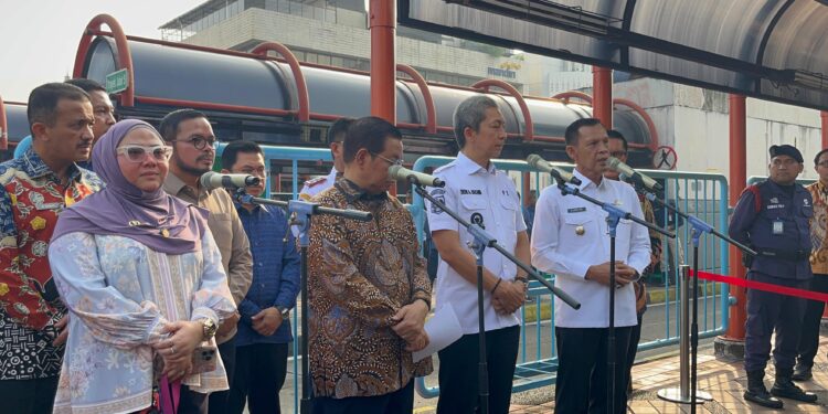 Jaro Ade Hadiri Peluncuran Layanan Transjabodetabek Rute Blok M-Bogor