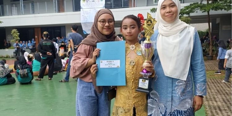 SDN 05 Cileungsi Raih Juara 3 Pupuh Putri