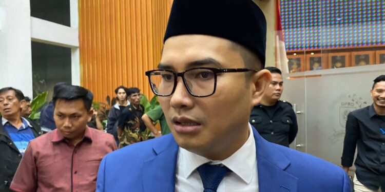 HJB Ke-543, Ketua DPRD Kabupaten Bogor Apresiasi Penebaran Benih Ikan di Situ Plaza Cibinong
