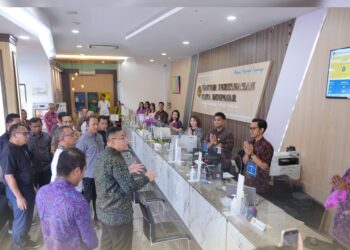 Tinjau Kantah Kota Denpasar, Wamen ATR/Waka BPN Tekankan Pentingnya Budaya Melayani