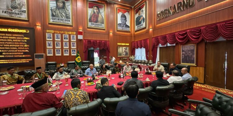 Bupati Bogor Gandeng Penggiat Lingkungan Untuk Membangun Hutan Kota di Kabupaten Bogor