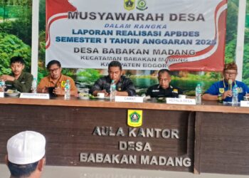 “Kalau Nggak Sanggup, Mundur!” Tegas Kades Babakan Madang di Tengah Evaluasi Dana Desa
