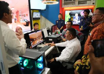 Wamen Ossy Tinjau Dua Inovasi Layanan Pertanahan Kantah Kota Tangerang