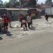 Dikomandoi Daeng Jabir, PKL Griya Bukit Jaya Gorol Perbaiki Jalan