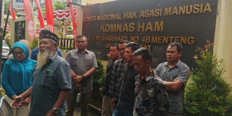Merasa Dihianati Kesepakatan oleh Kemenhut, Warga Desa Sukawangi Ngadu ke KOMNAS HAM