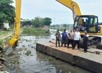 Hore…!!! Setu Gunung Putri Akhirnya Dikeruk