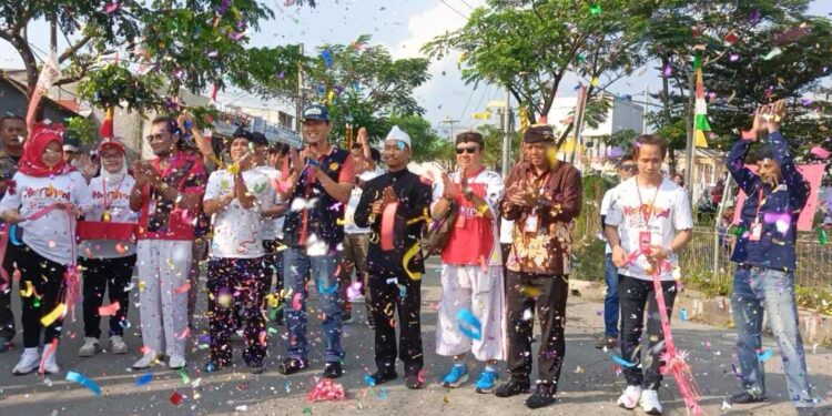 Meriah, Ribuan Warga Tumpah Meriahkan Karnaval Harmoni Istimewa 2025