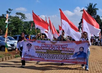 Tumpah, Ribuan Warga Padati Karnaval HUT RI ke-80 di Desa Tlajung Udik