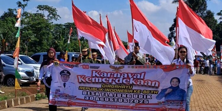 Tumpah, Ribuan Warga Padati Karnaval HUT RI ke-80 di Desa Tlajung Udik