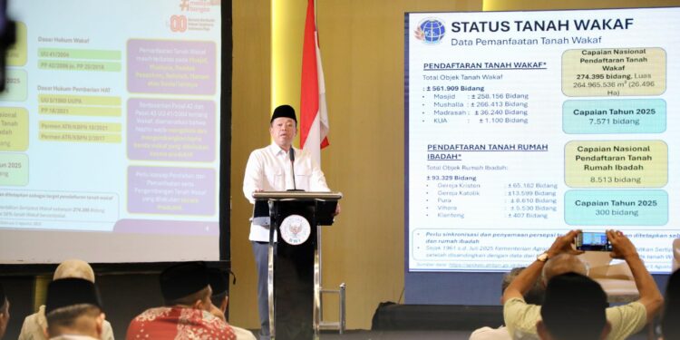 Jadi Pembicara di Rakernas BWI, Menteri Nusron Tegaskan Target Sertipikasi Wakaf hingga 2028