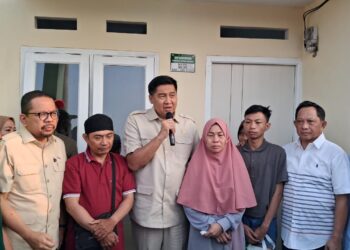 Pemerintah Serahkan Rumah Subsidi untuk Keluarga Almarhum Ojol Korban Kericuhan DPR