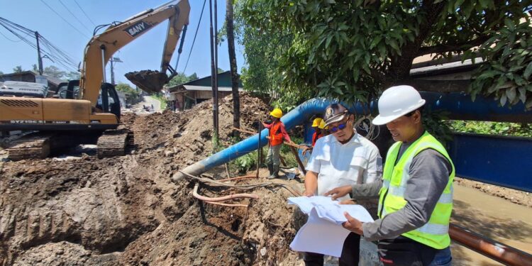 DPRD Tinjau Pembangunan Jembatan Bojong Palahlar Klapanunggal, Solusi Atasi Banjir Saat Musim Hujan
