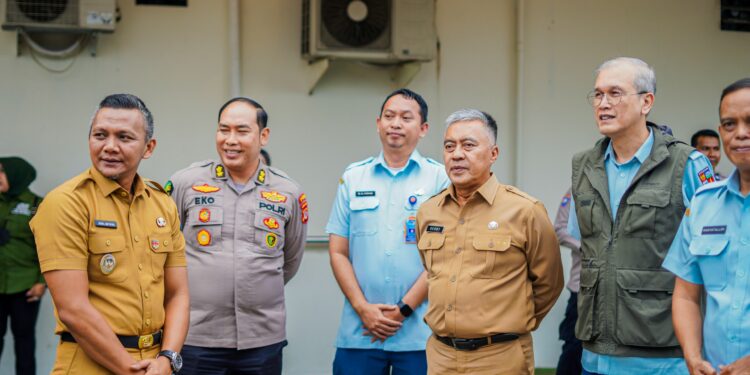 Dampingi Kapolda Jabar, Jenal Mutaqin Pastikan RSUD Tangani Korban Robohnya Majelis Taklim