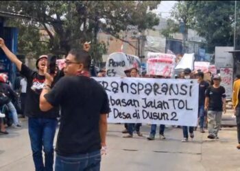 Ratusan Warga Bojong Kulur Demo, Desak Kepala Desa Mundur dari Jabatan
