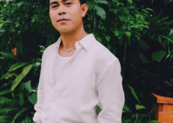 Cakra Khan Rilis Video Klip “Tak Sejalan”, Gambarkan Keikhlasan Cinta