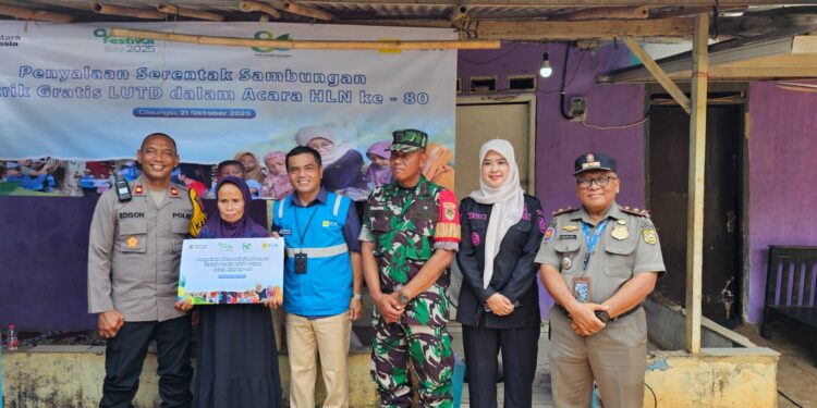 PLN Gunung Putri Gelar Penyalaan Serentak LUTD dalam Rangka Hari Listrik Nasional ke-80