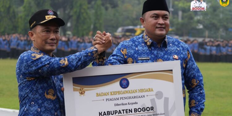 Dibawah Komando Rudy Susmanto, Pemkab Bogor Raih Penghargaan dari BKN RI