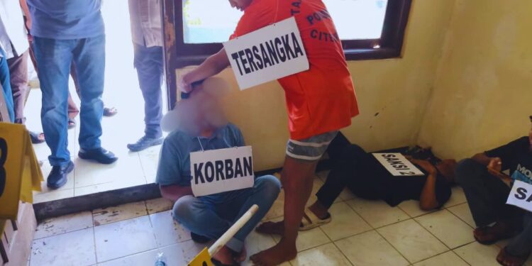 Sebanyak 38 Adegan Diperagakan Saat Rekontruksi Kasus Pembunuhan di Karang Asem Barat