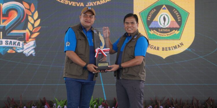 Rudy Susmanto Apresiasi Kegiatan Bakti Sosial TNI AL Di Desa Bojong Koneng
