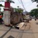 PKL Didepan Taman KNPI Cileungsi Bongkar Bangunan Secara Mandiri.