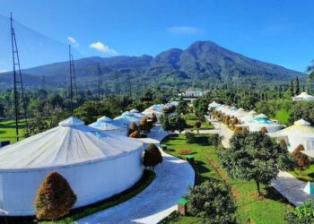 Highland Park Resort Bogor, Glamping Mewah Bernuansa Alam di Kaki Gunung Salak