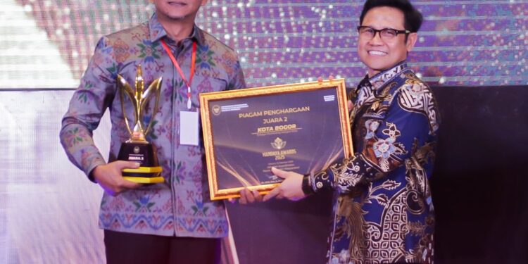 Kolaborasi Dengan Masyarakat, Pemkot Bogor Diganjar Penghargaan Mandaya