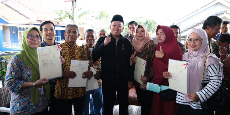 Setahun, Menteri Nusron Redistribusi 195.734 Bidang Tanah untuk 39.556 KK