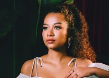 Angie Carvalho Kisahkan Cinta Tak Berbalas Lewat Single “Merelakan”
